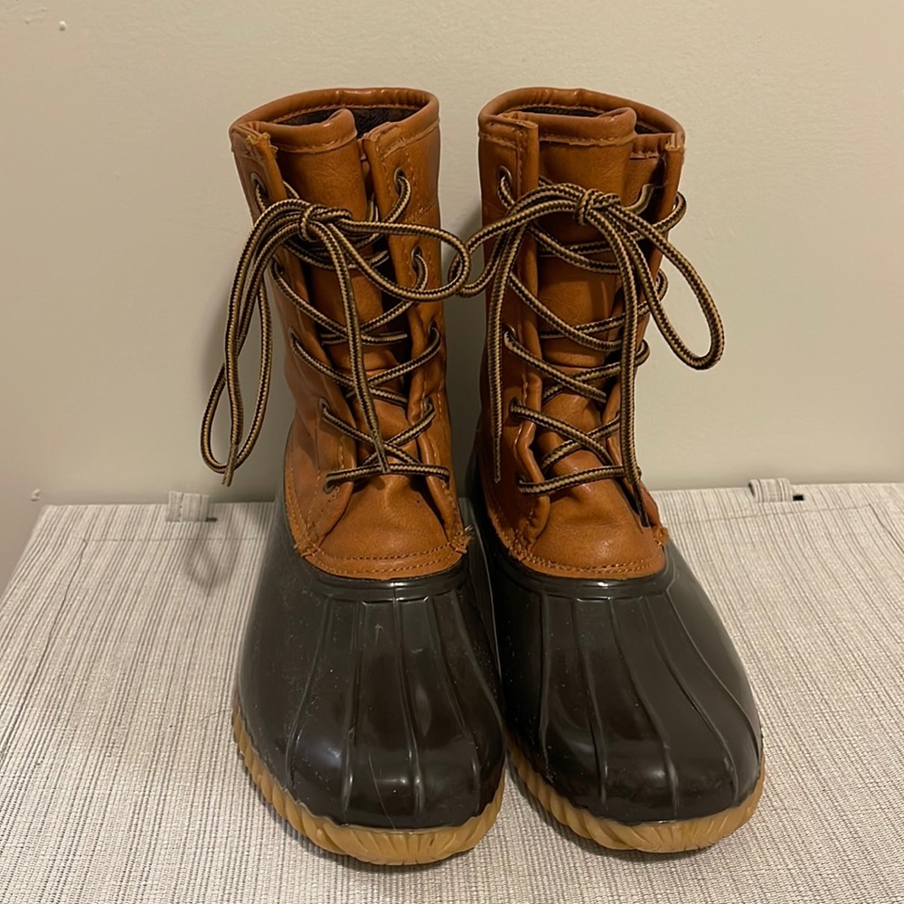The Original Duck Boot, Size 7M